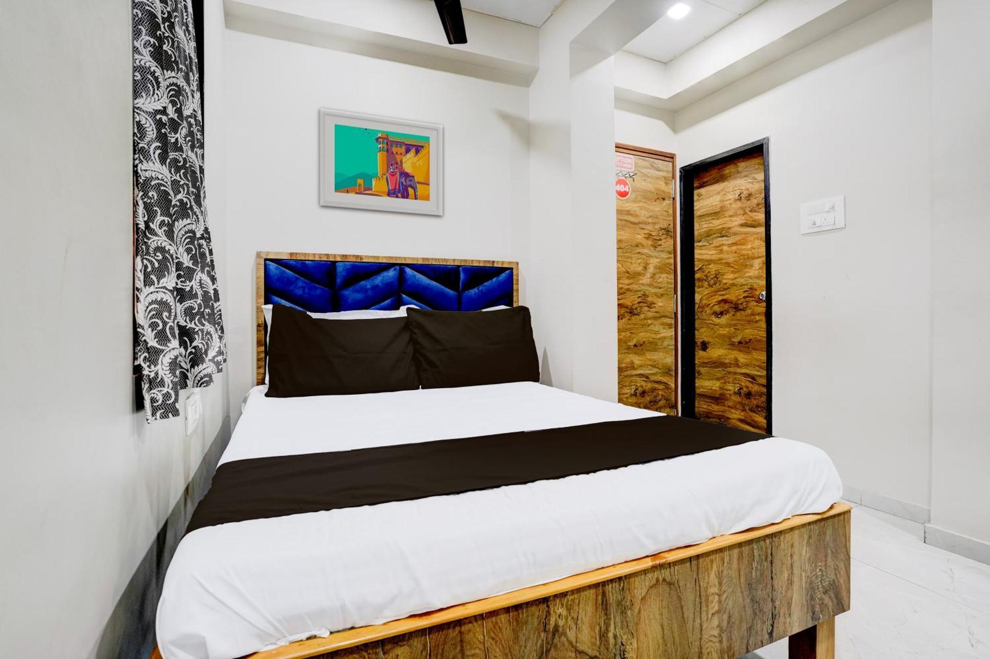 Super Hotel O Divine Fine Dine Lodging And Boarding Kalyan Bagian luar foto