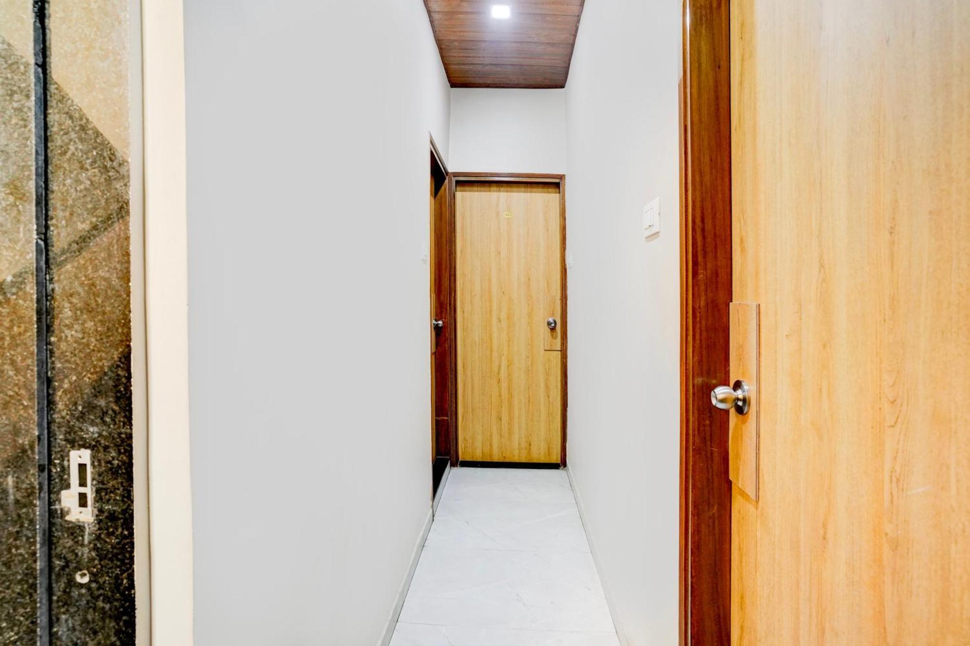 Super Hotel O Divine Fine Dine Lodging And Boarding Kalyan Bagian luar foto