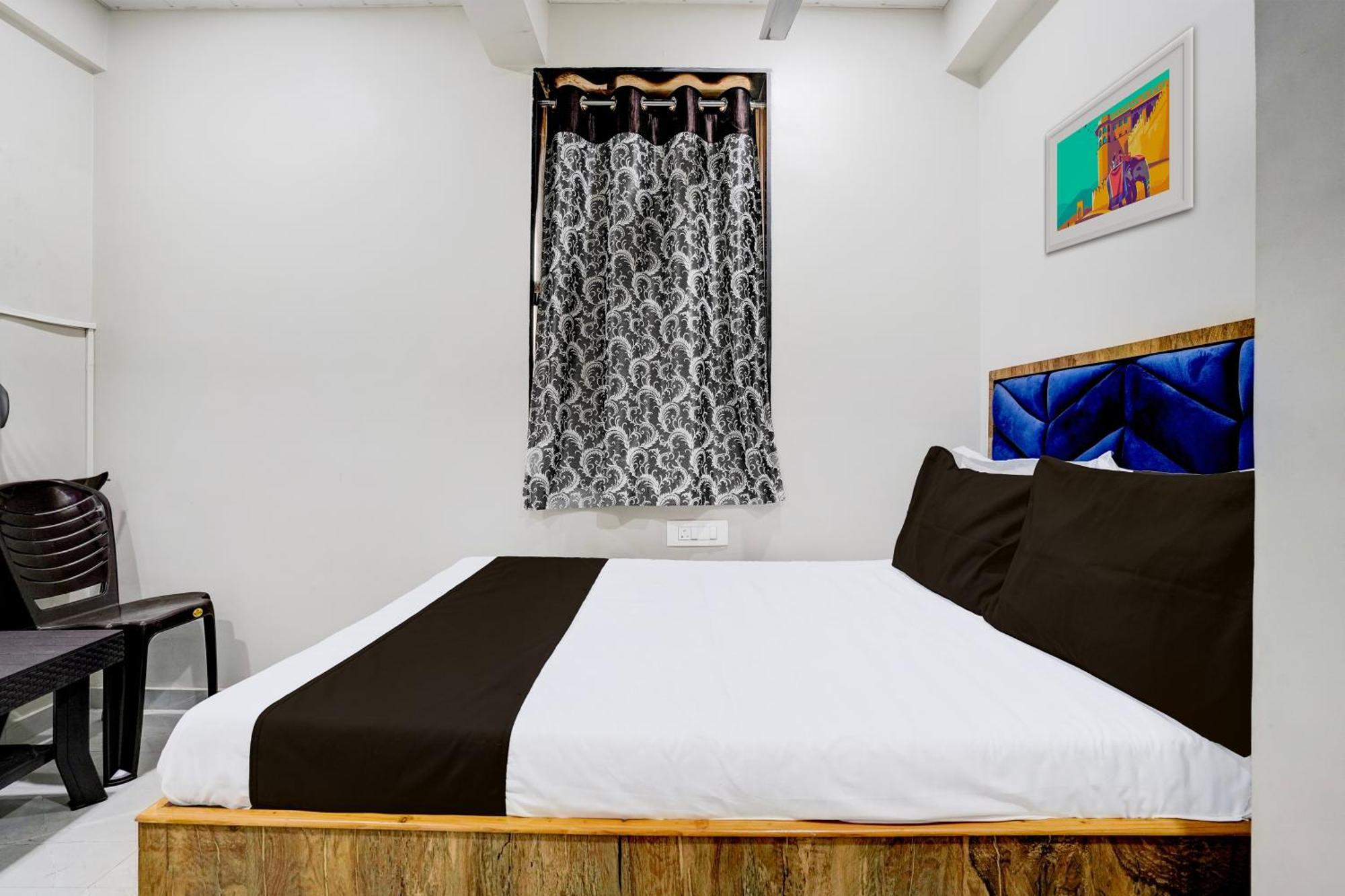 Super Hotel O Divine Fine Dine Lodging And Boarding Kalyan Bagian luar foto